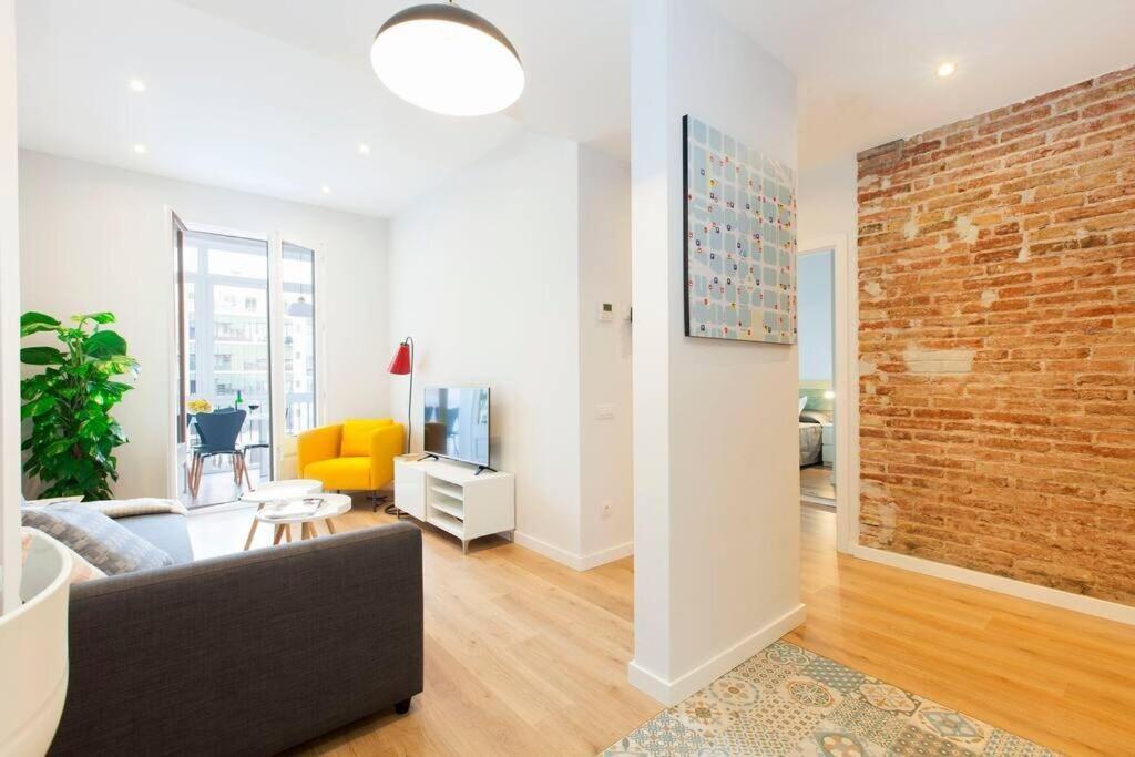 Perfectly Located 4bed 4bath In 3 1 Appartement